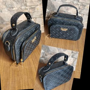 Guess · Дамска crossbody чанта